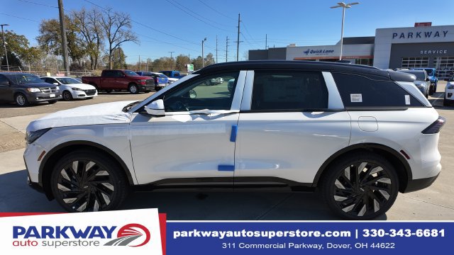 New 2026 Lincoln Nautilus Reserve AWD/4WD image 4