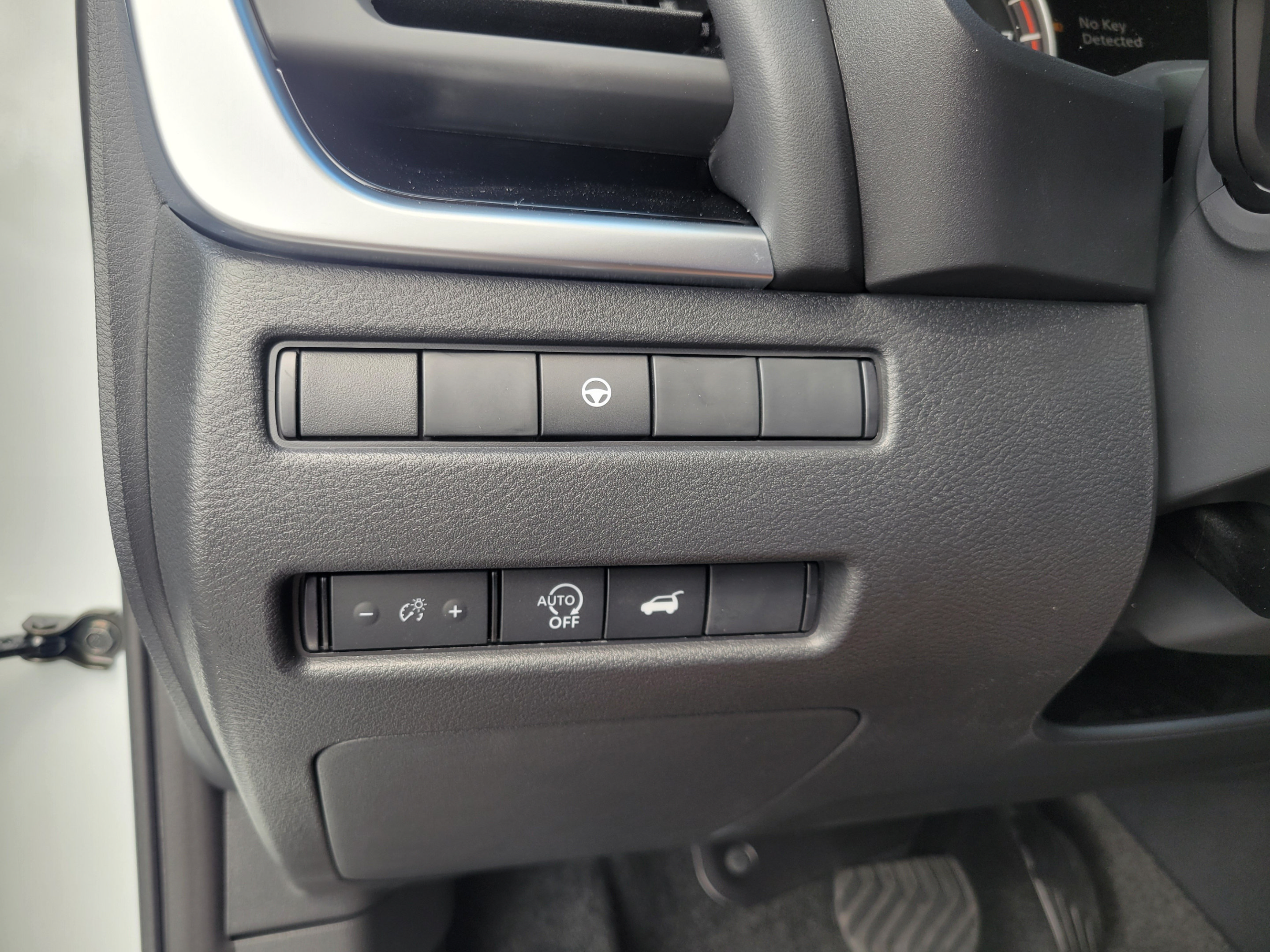 New 2026 Nissan Rogue SV AWD/4WD image 19