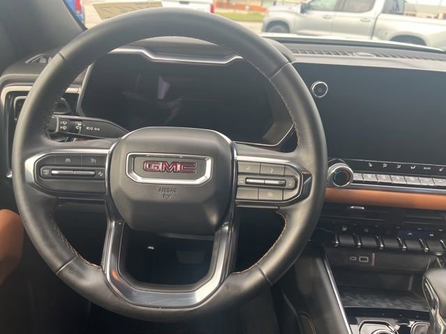 Used 2024 GMC Canyon AT4 image 19