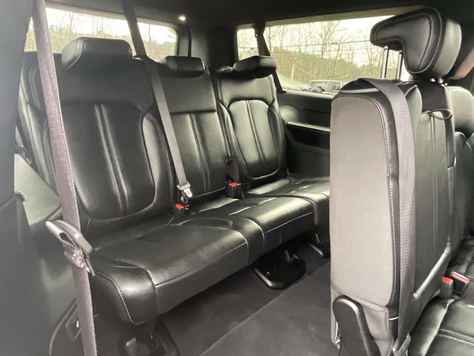 Used 2023 Jeep Wagoneer L Series II image 29