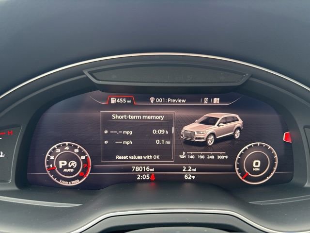 Used 2017 Audi Q7 3.0T Prestige image 28