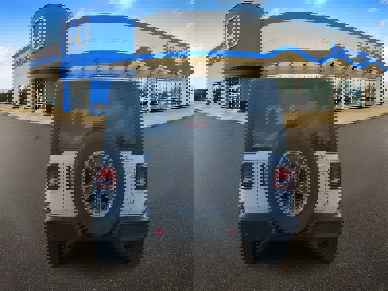 Used 2020 Jeep Wrangler Unlimited Sahara image 7