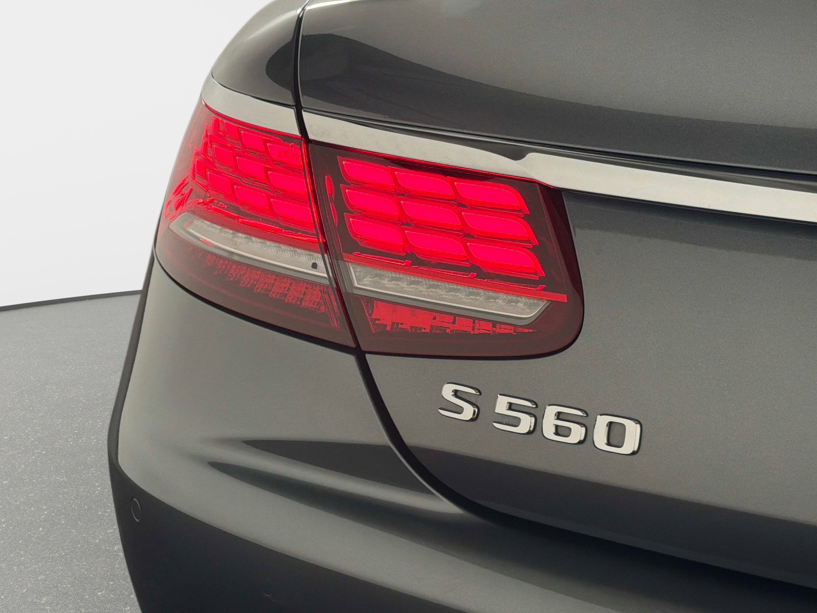 Used 2020 Mercedes-Benz S 560 Cabriolet image 16