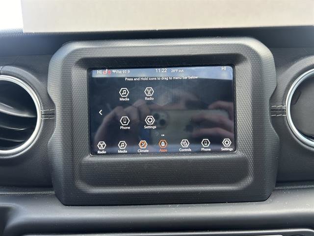 Used 2018 Jeep Wrangler Unlimited Sahara w/ LED Lighting Group image 17