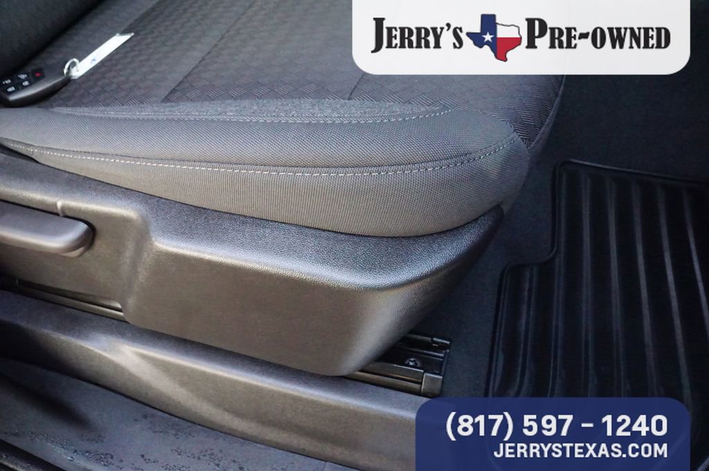 Used 2024 Chevrolet Silverado 1500 LT image 24