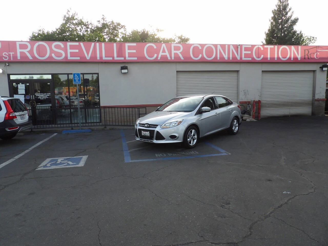 Used 2014 Ford Focus SE FWD image 1