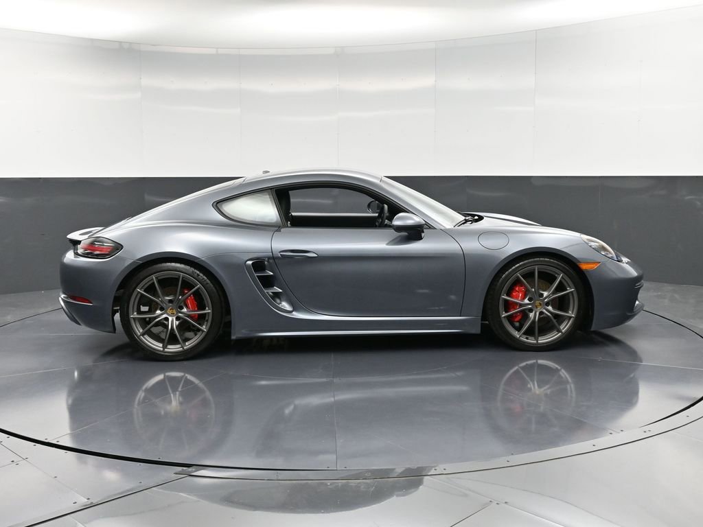 New 2025 Porsche 718 Cayman S RWD image 9