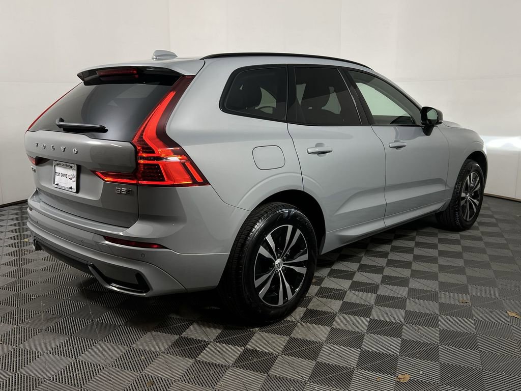 Certified 2025 Volvo XC60 B5 Core w/ Climate Package image 10