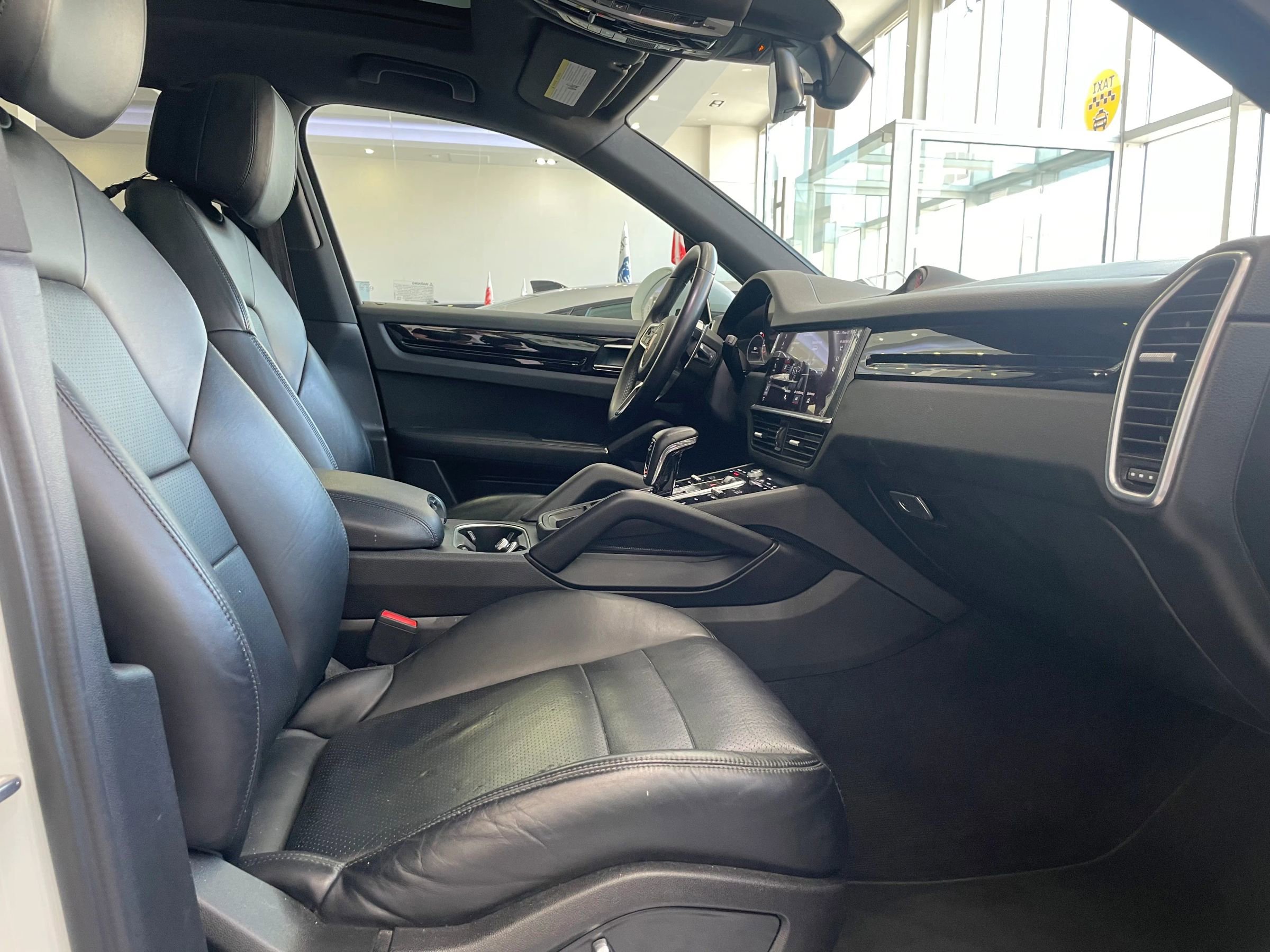 Used 2019 Porsche Cayenne AWD/4WD image 27