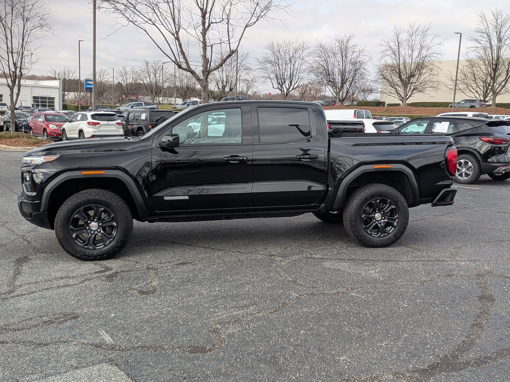 Certified 2024 GMC Canyon Elevation w/ Elevation Premium Package image 6