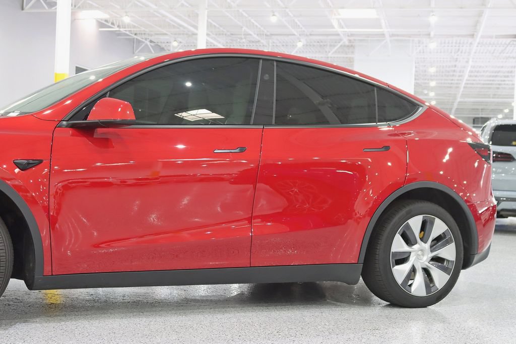 Used 2023 Tesla Model Y Long Range AWD/4WD image 4
