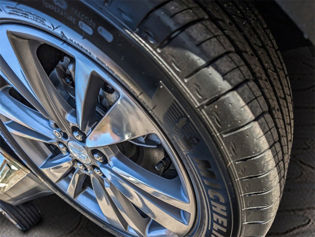 New 2025 Cadillac XT5 Premium Luxury w/ Technology Package image 7