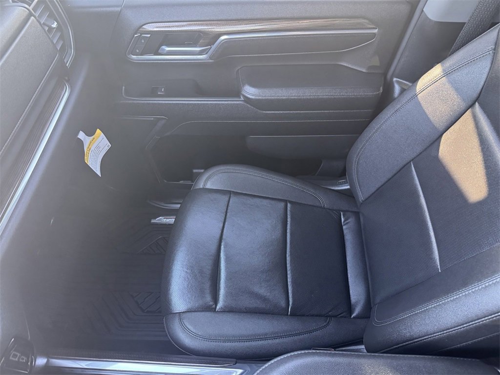 Used 2024 Chevrolet Silverado 2500 LT image 22