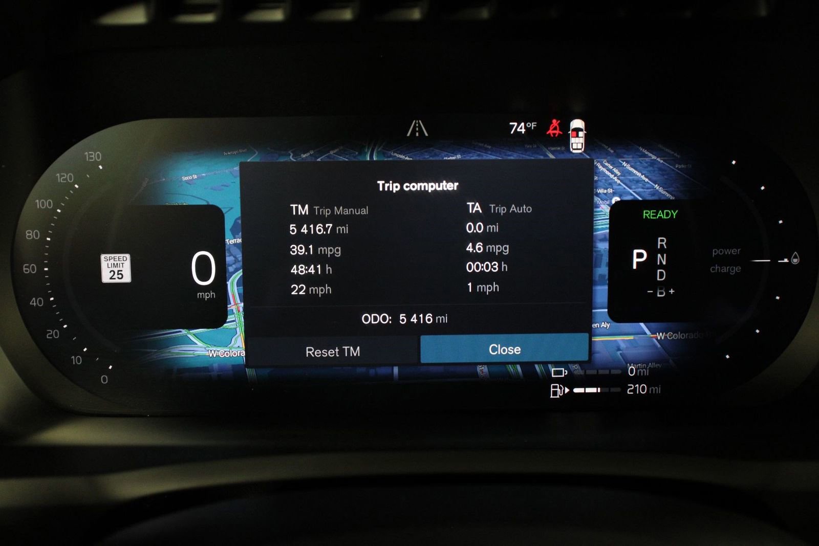 Certified 2025 Volvo XC90 T8 Plus AWD/4WD image 12