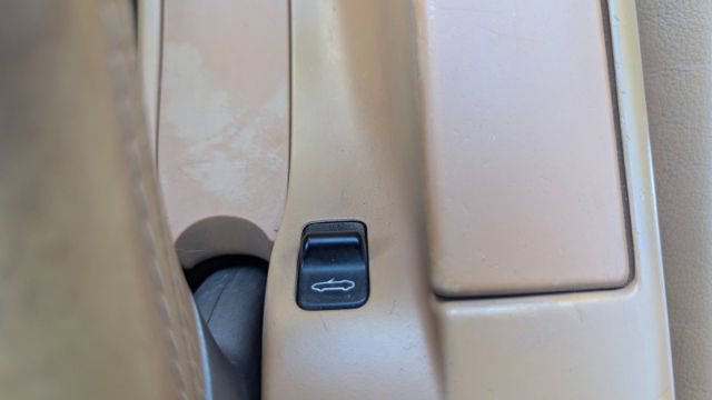 Used 2005 Porsche Boxster image 34