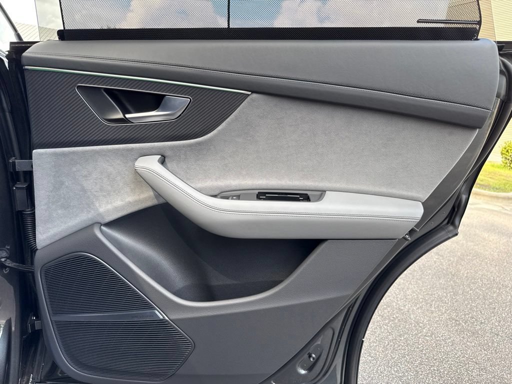 New 2027 Audi SQ8 Prestige AWD/4WD image 44