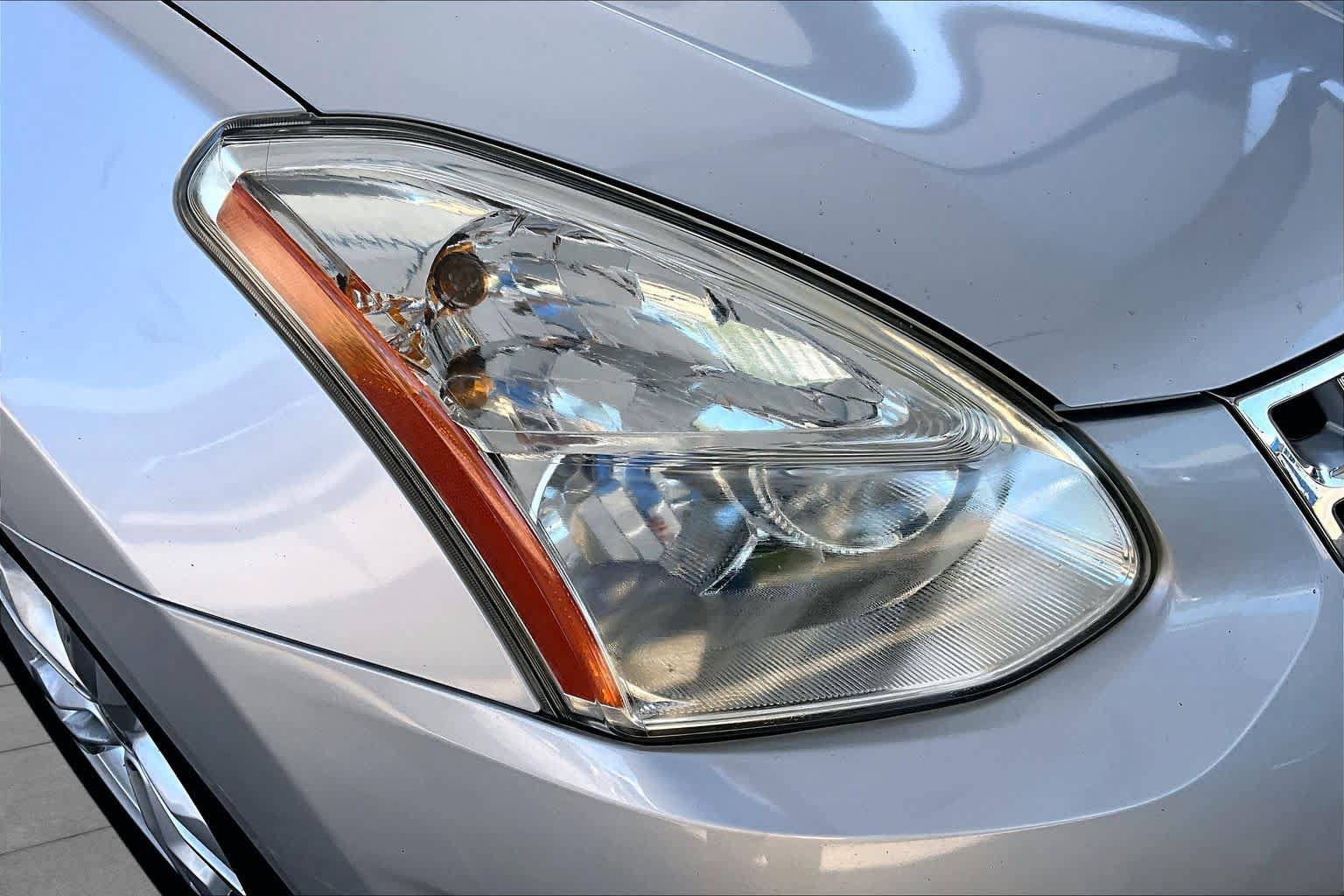Used 2013 Nissan Rogue SV AWD/4WD image 28