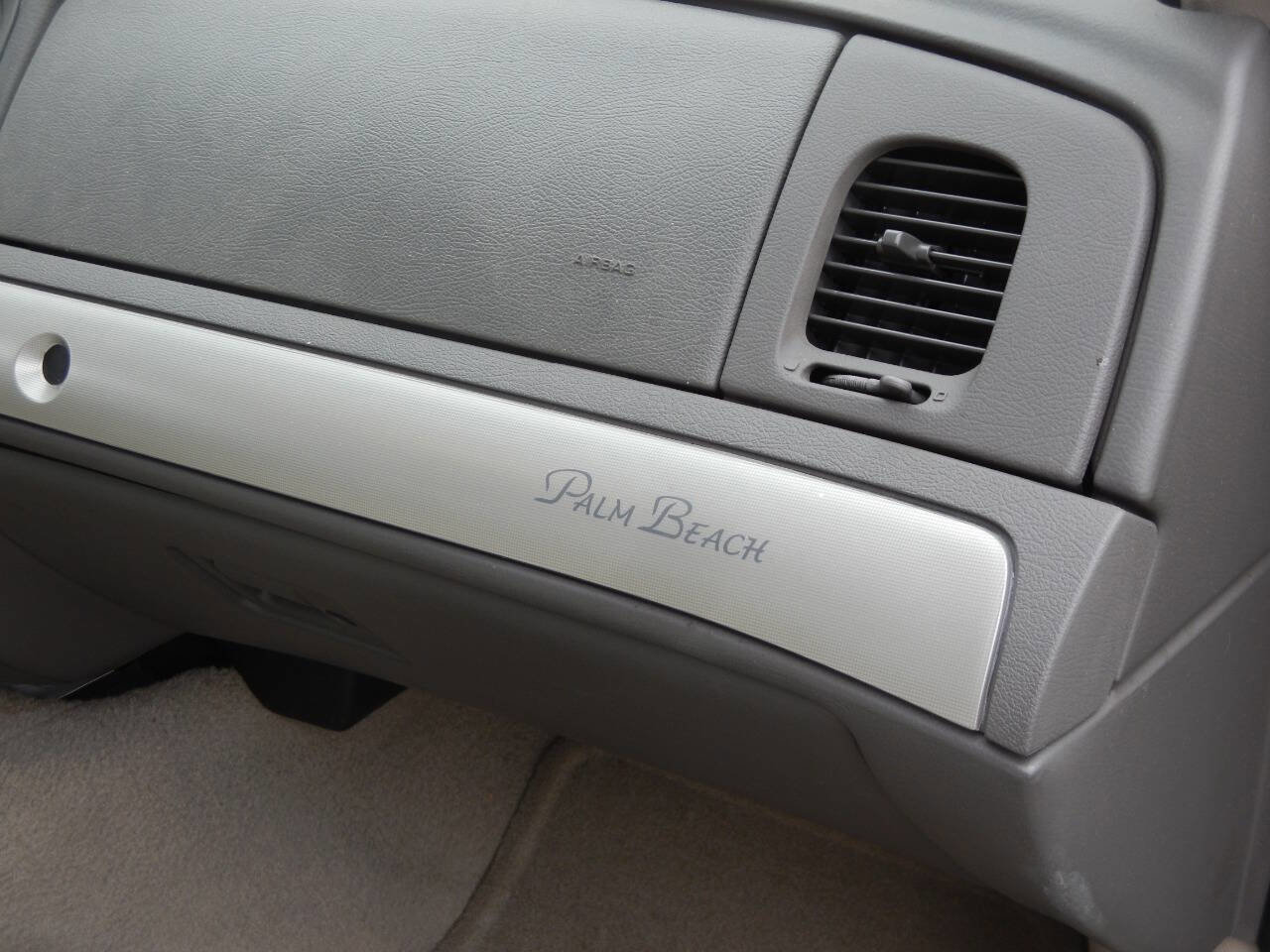 Used 2008 Mercury Grand Marquis LS RWD image 3