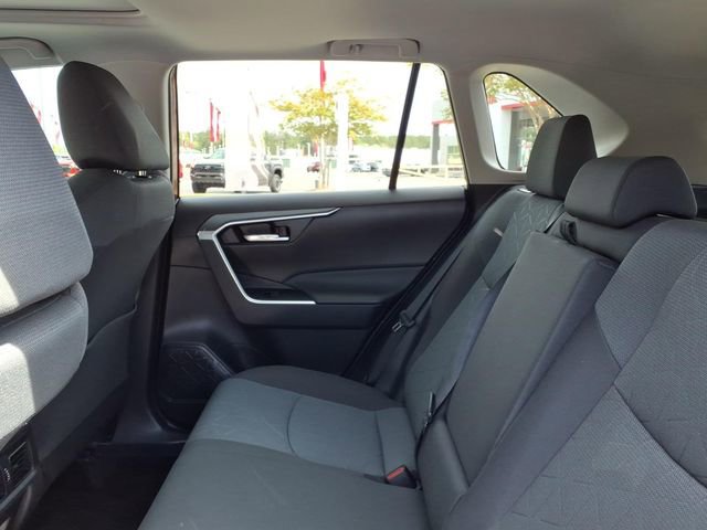 Used 2024 Toyota RAV4 XLE w/ Convenience Package image 7