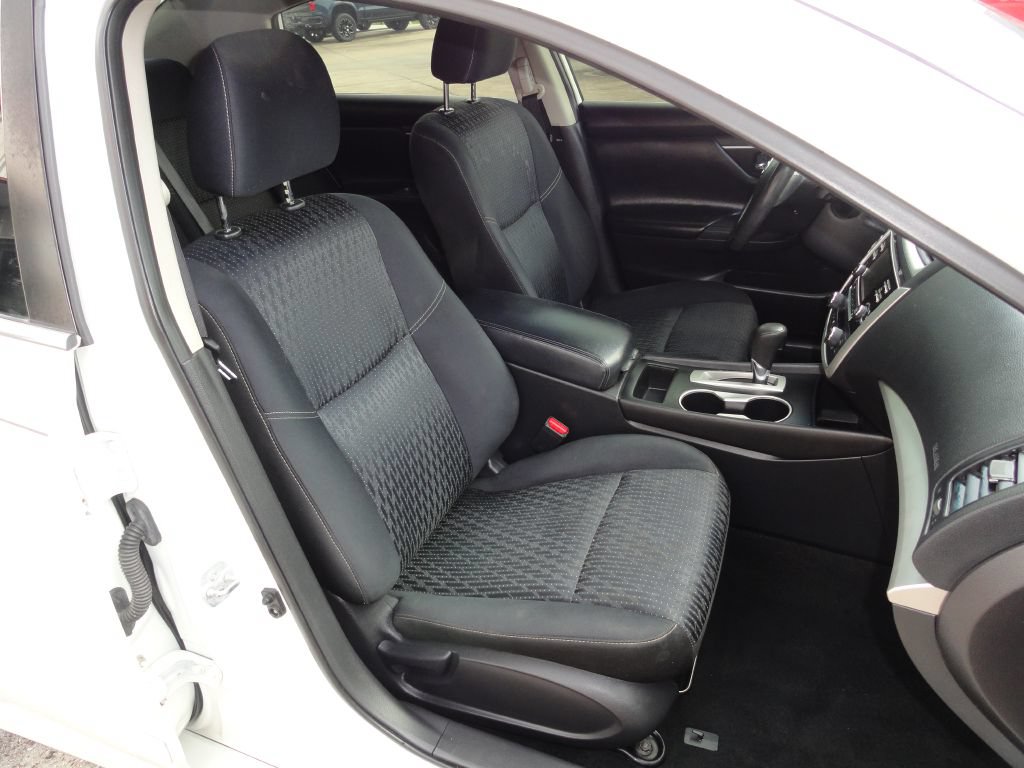 Used 2017 Nissan Altima 2.5 SV FWD image 8