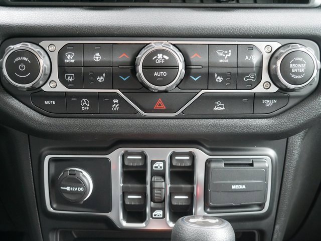 Used 2024 Jeep Wrangler Sport S image 21