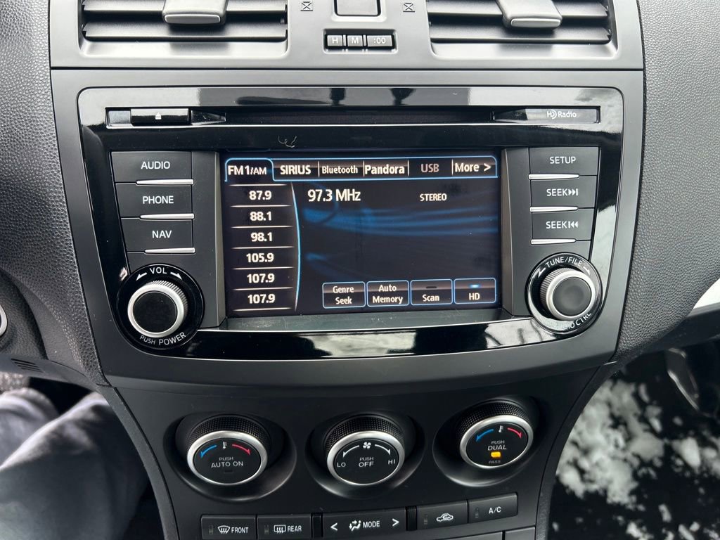 Used 2013 MAZDA MAZDA3 i Grand Touring image 26