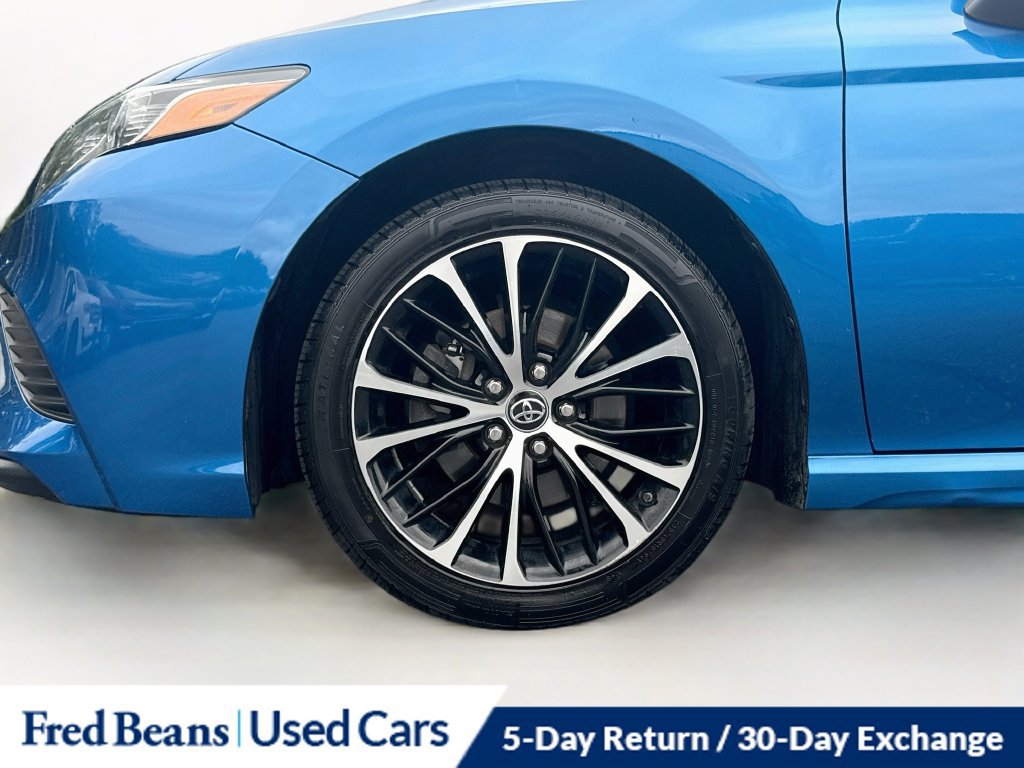 Used 2018 Toyota Camry SE FWD image 36