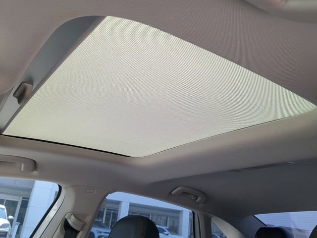 Used 2020 Volkswagen Jetta SE w/ SE Cold Weather Package image 19