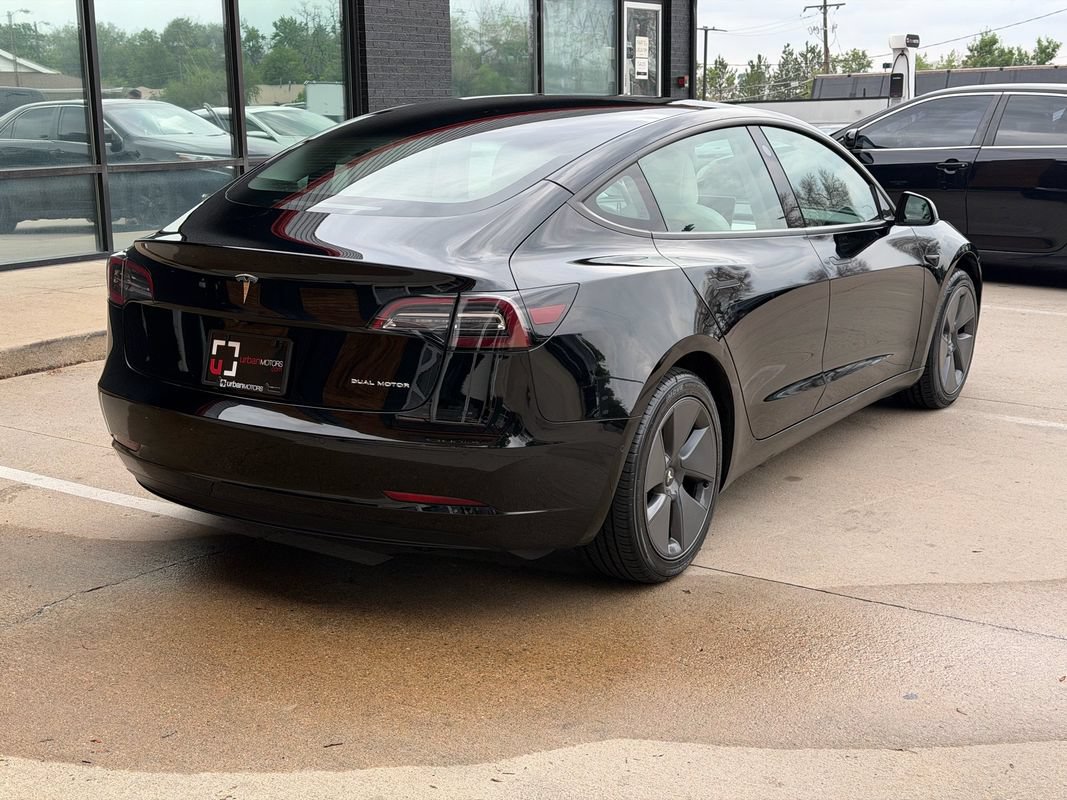Used 2022 Tesla Model 3 Long Range AWD/4WD image 10