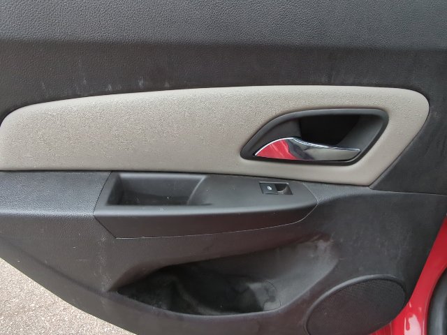 Used 2015 Chevrolet Cruze LT FWD image 21