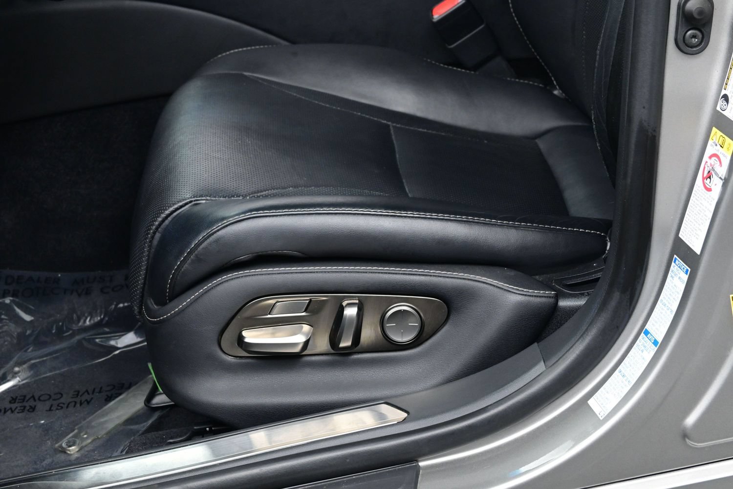 Used 2019 Lexus LS 500 AWD w/ Accessory Package (Z2) image 11