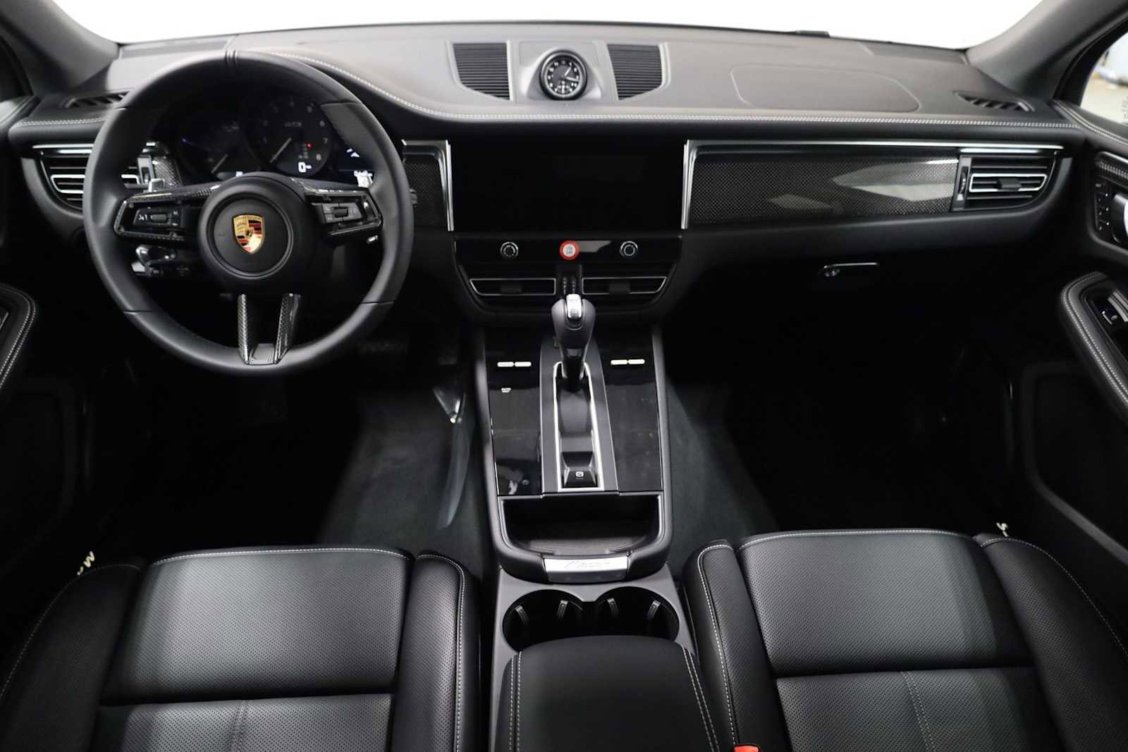 New 2026 Porsche Macan GTS image 26