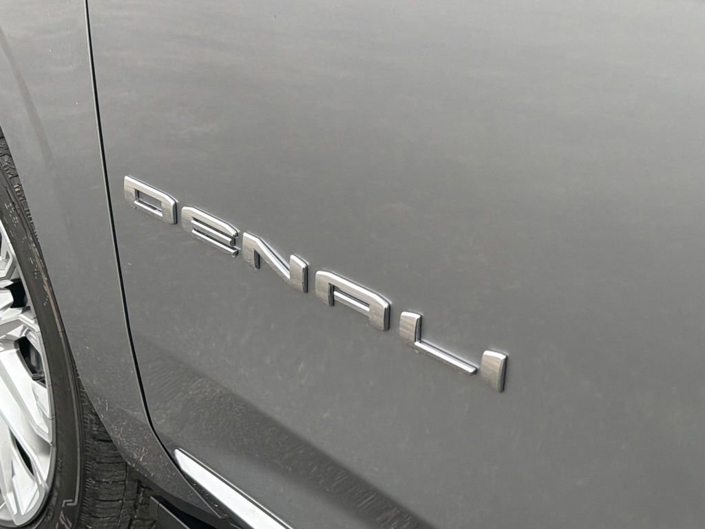 New 2026 GMC Yukon XL Denali w/ Denali Reserve Package image 11