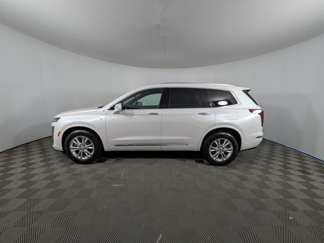 Certified 2025 Cadillac XT6 Luxury image 19