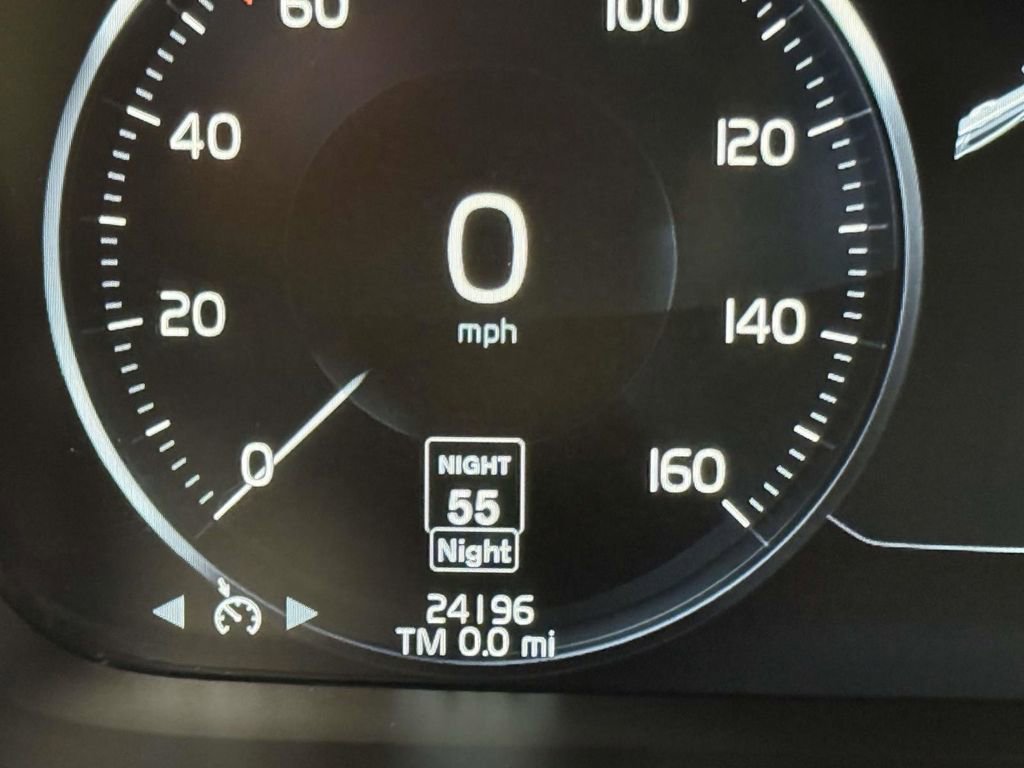 Used 2019 Volvo S60 T6 Inscription image 5