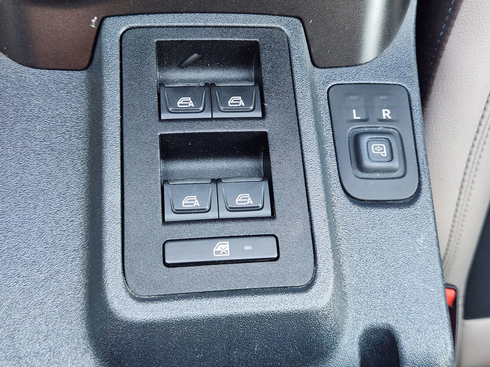 Used 2023 Ford Bronco Wildtrak image 20