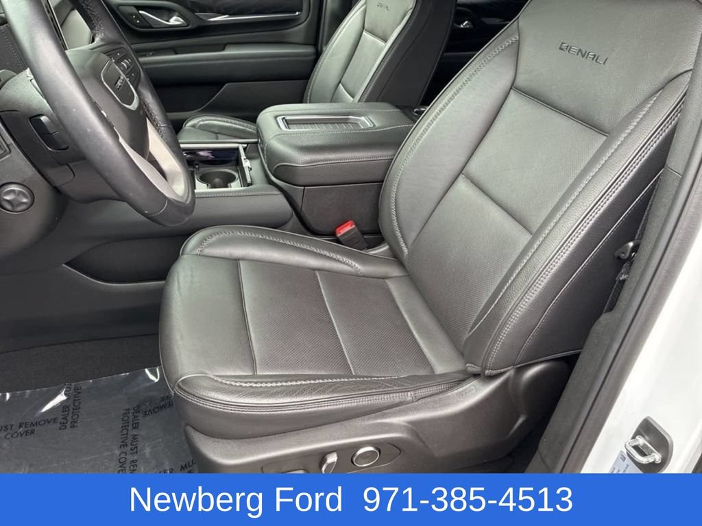 Used 2024 GMC Yukon XL Denali w/ Advanced Technology Package AWD/4WD image 26