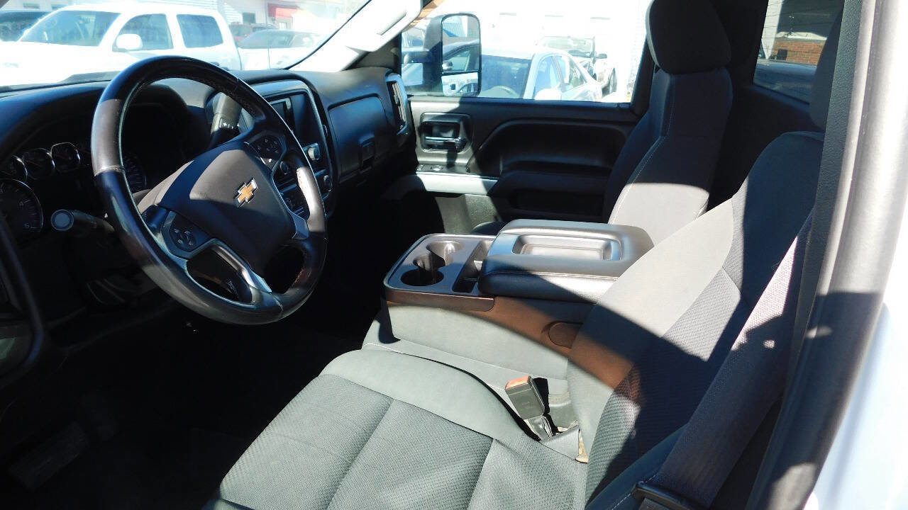Used 2015 Chevrolet Silverado 3500 LT w/ LT Convenience Package image 48