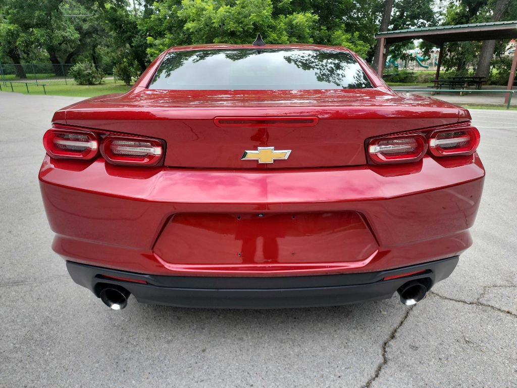 Used 2019 Chevrolet Camaro LT w/ Technology Package RWD image 6