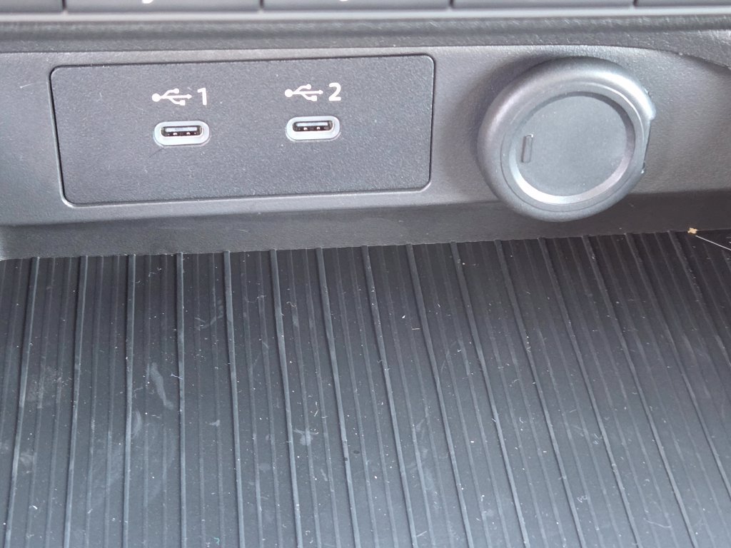 New 2027 Nissan Sentra S w/ Floor Mat Package FWD image 14