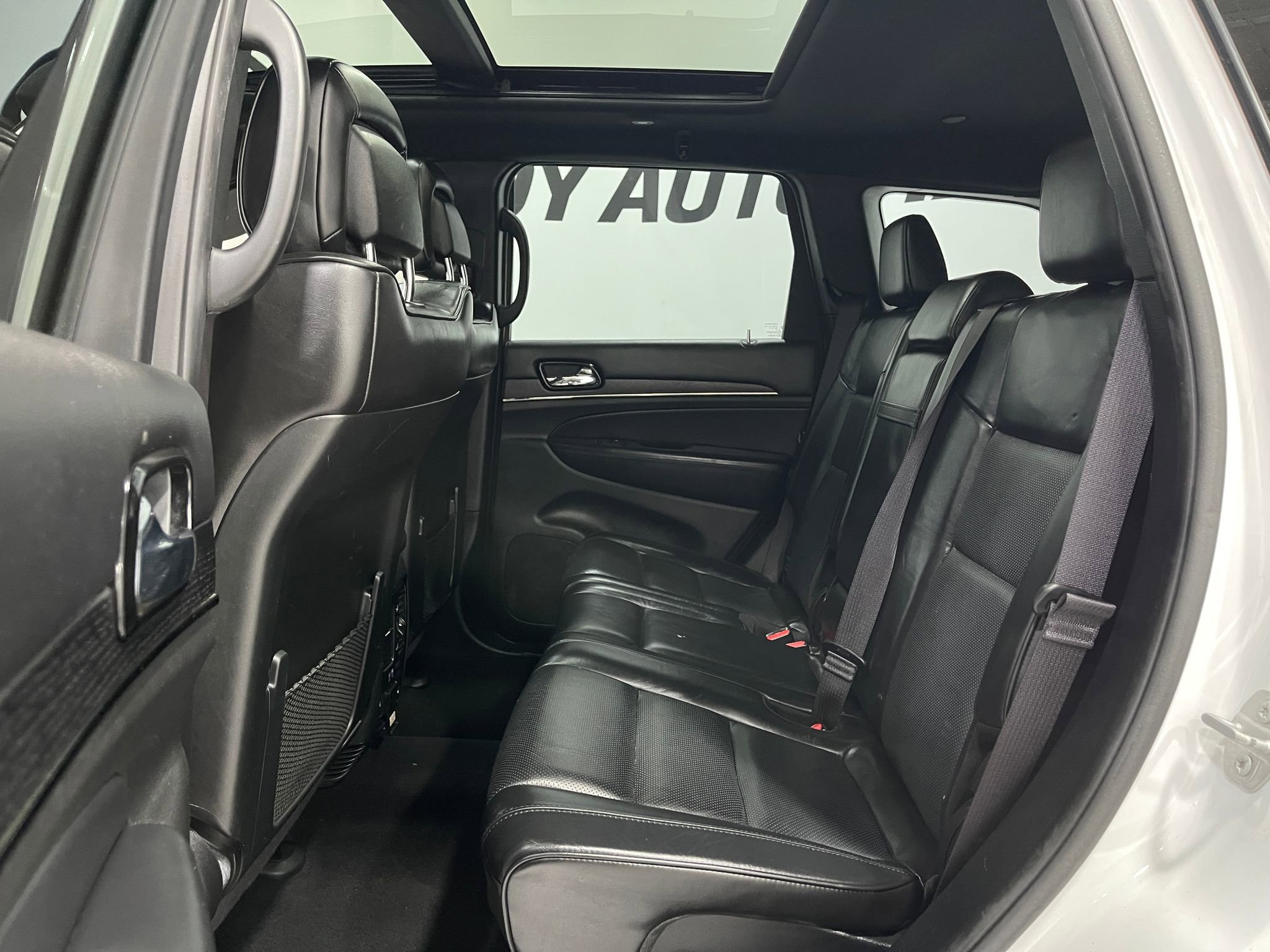 Used 2020 Jeep Grand Cherokee High Altitude AWD/4WD image 31