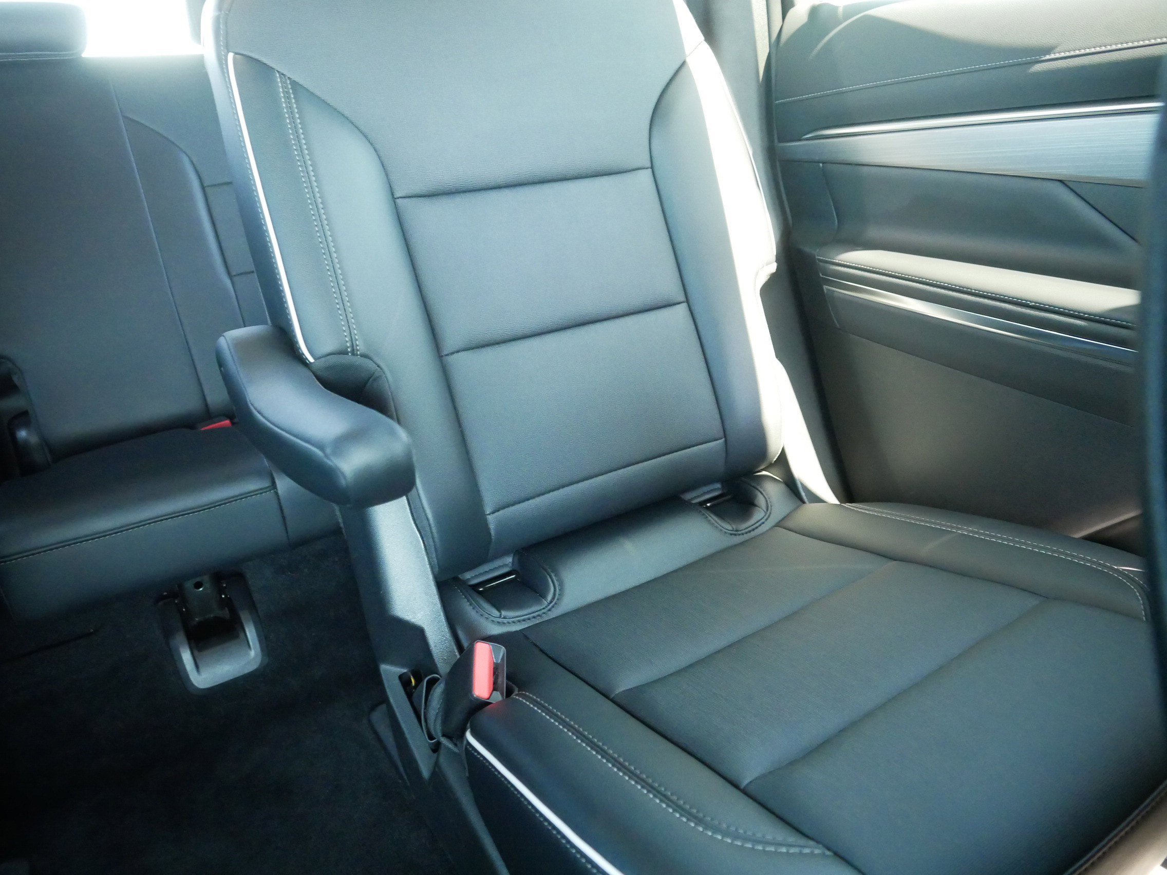 Used 2025 Buick Enclave Preferred image 14