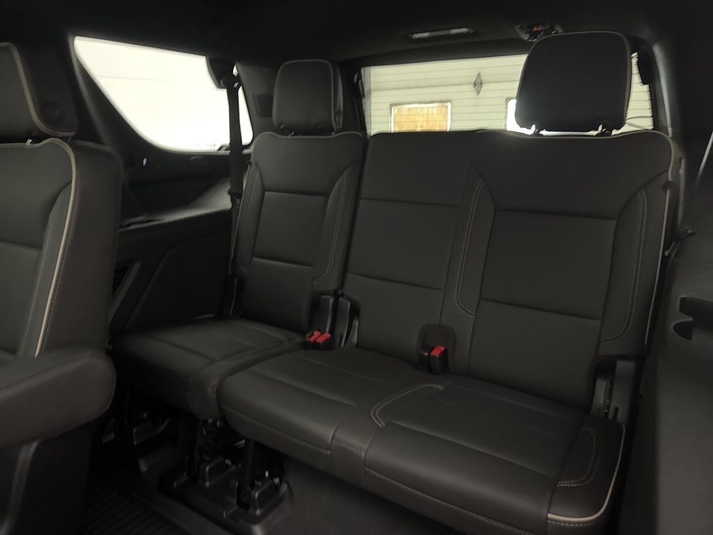 Used 2025 Chevrolet Tahoe Premier AWD/4WD image 73