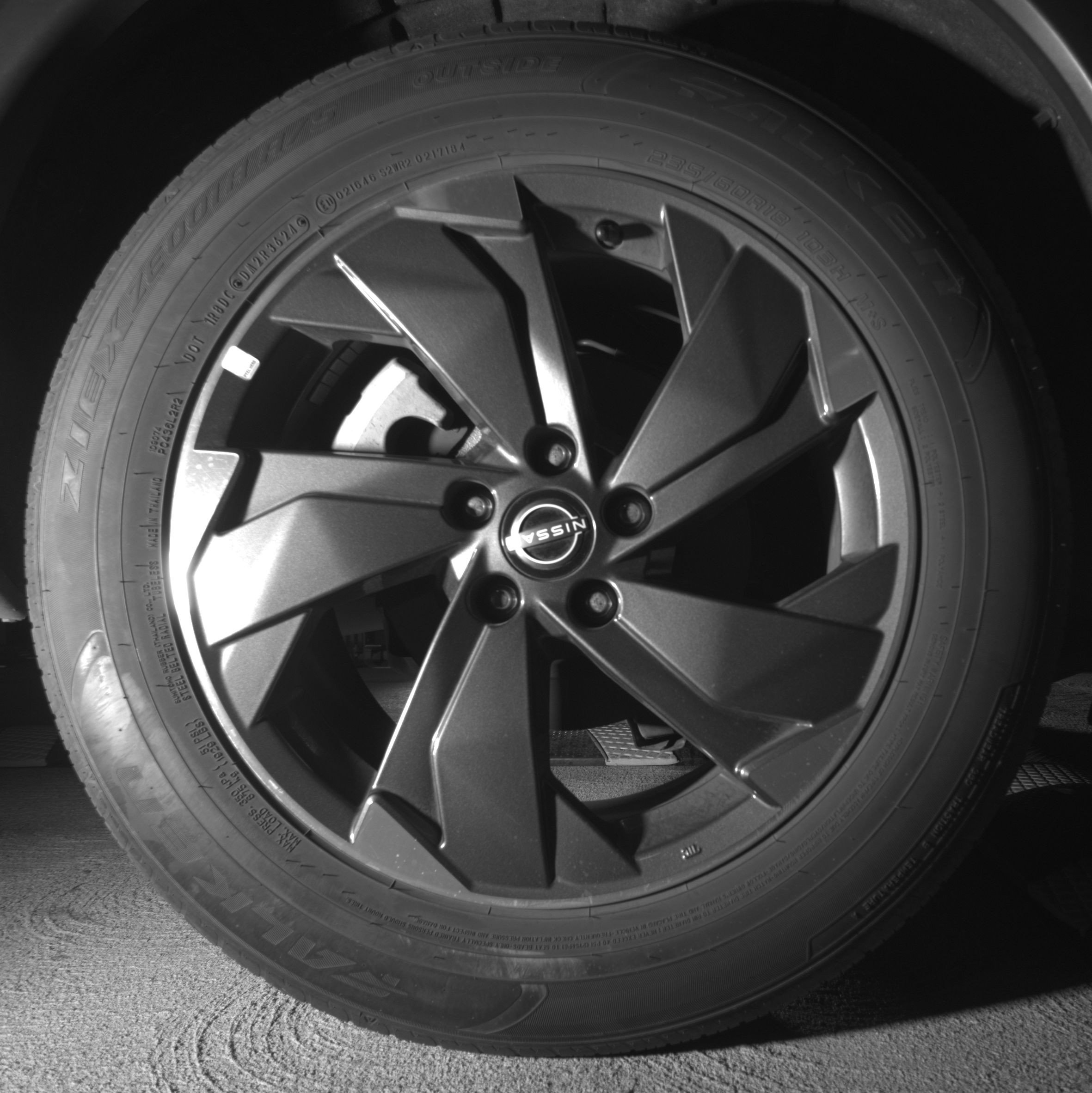 Used 2025 Nissan Rogue SV image 15