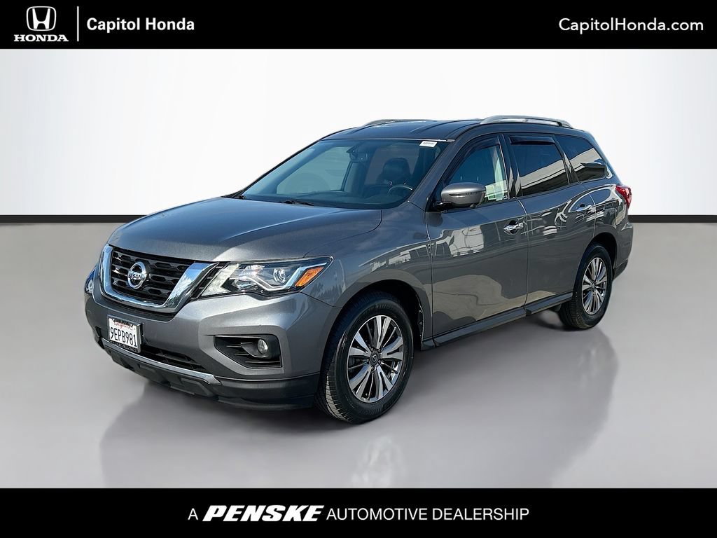 Used 2019 Nissan Pathfinder FWD image 1
