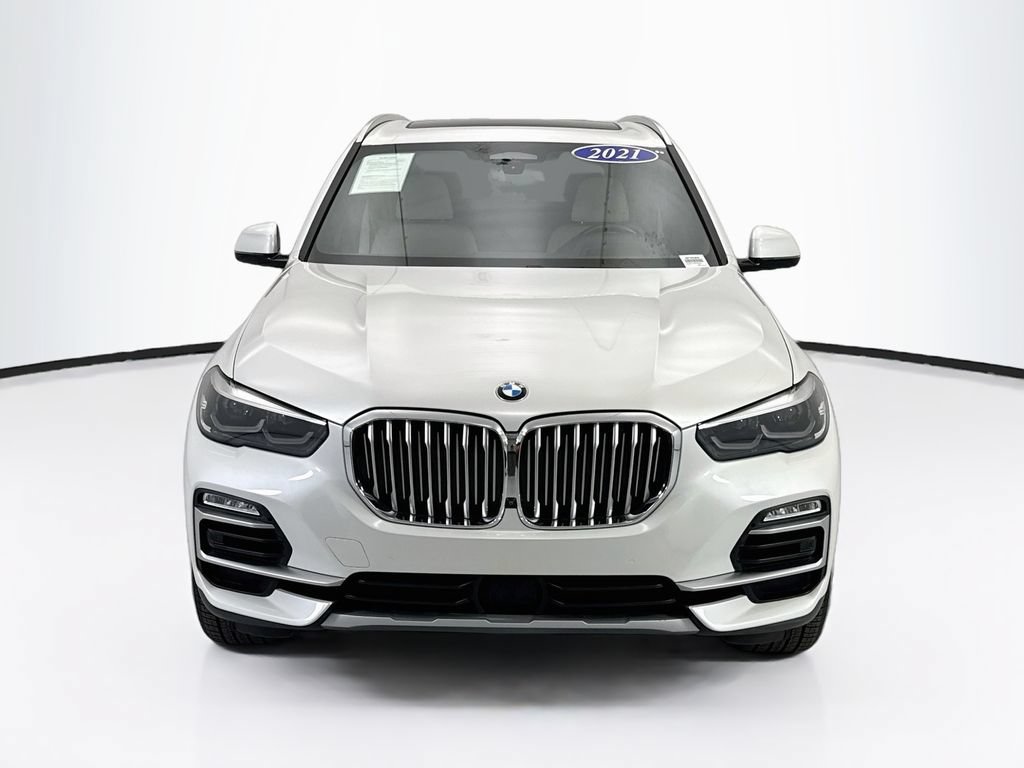 Used 2021 BMW X5 xDrive40i w/ Premium Package 2 AWD/4WD image 2
