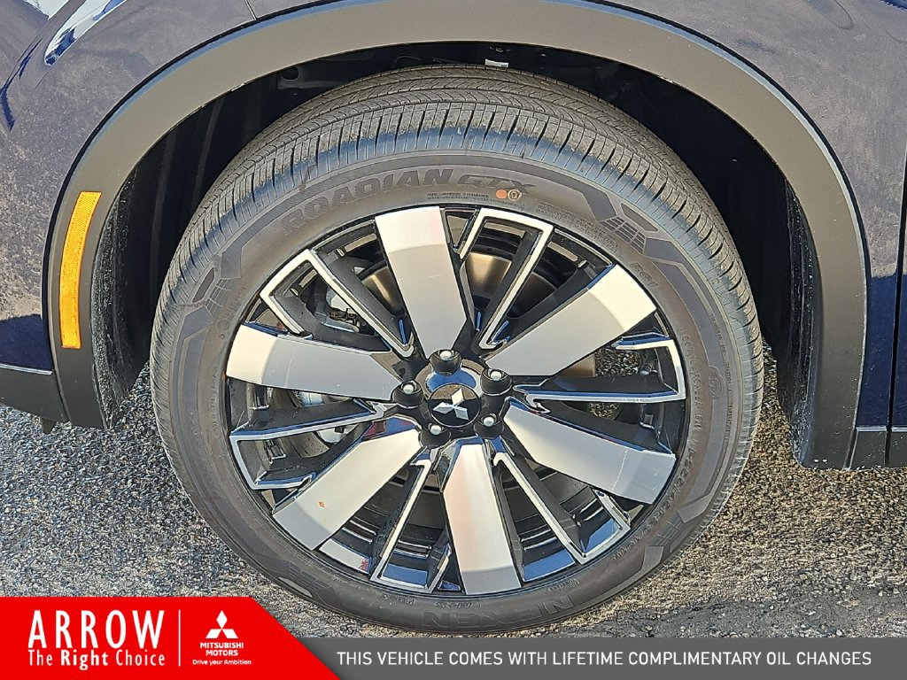 New 2026 Mitsubishi Outlander SE AWD/4WD image 17
