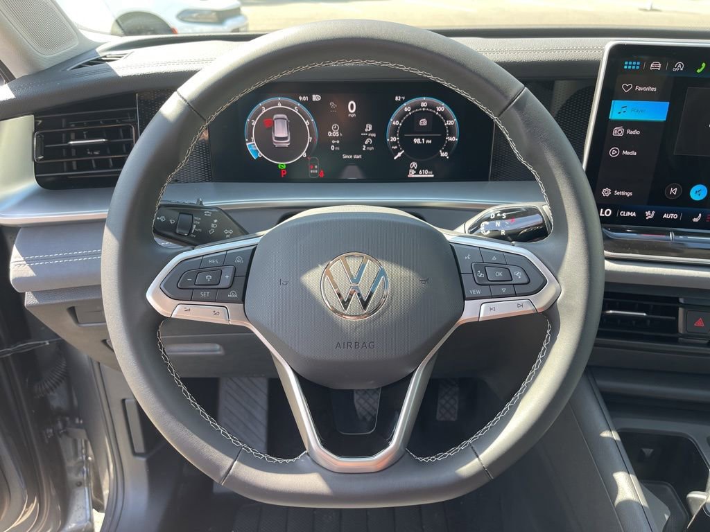New 2026 Volkswagen Tiguan SE FWD image 13