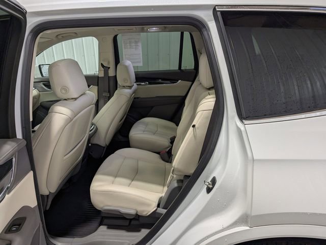 Used 2023 Cadillac XT6 Premium Luxury w/ Technology Package image 10