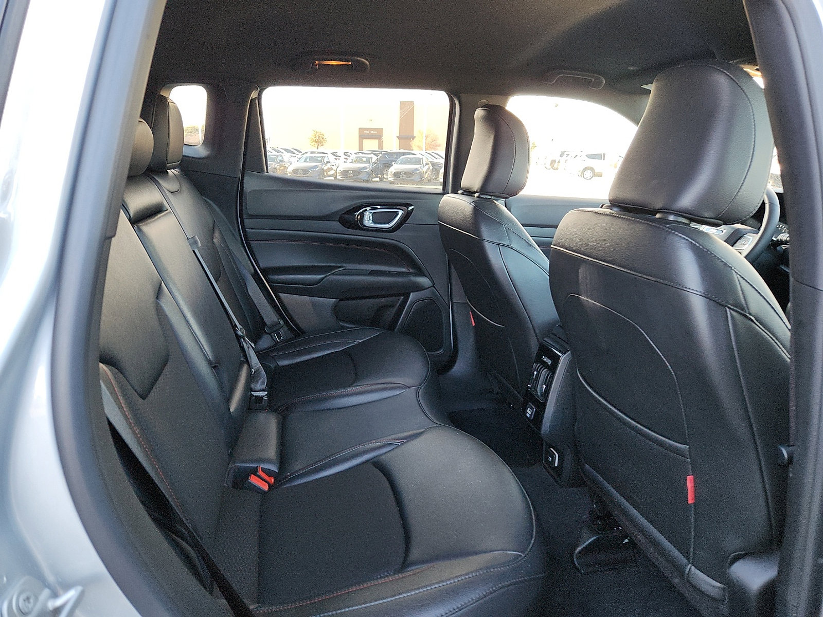 Used 2024 Jeep Compass Trailhawk image 14